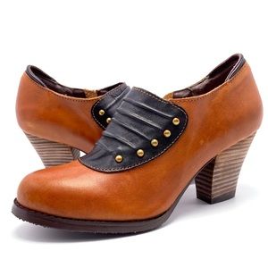 NWOB Elite By Corkys 6 Ruching Studs Booties